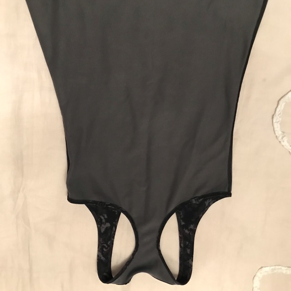 Lululemon Top - Picture 3 of 4